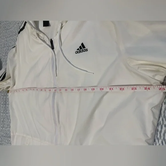 ADIDAS windbreaker. XL. True white. Never worn. - Picture 3 of 5